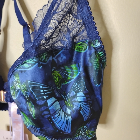 NWT Savage Fenty Butterfly Lace Bralette Size L - Picture 3 of 11